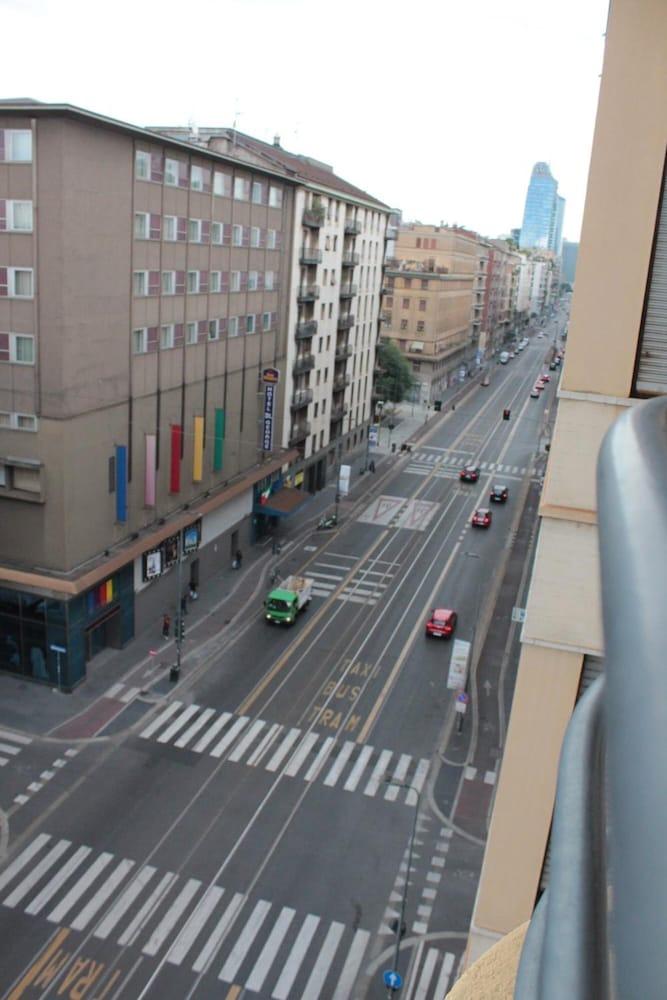 Hotel Kennedy Milan Bagian luar foto