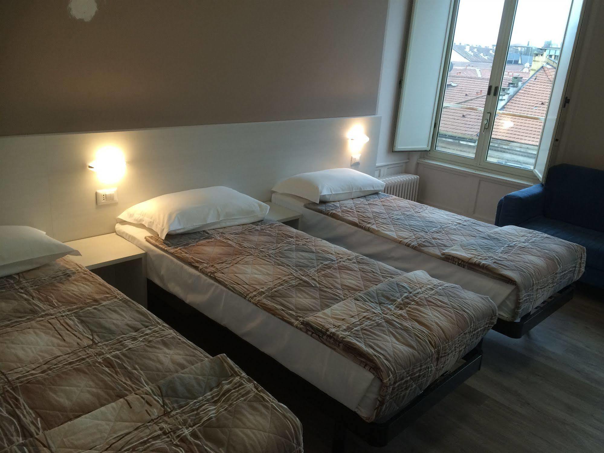 Hotel Kennedy Milan Bagian luar foto